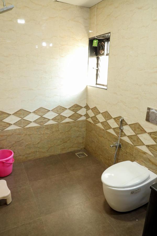 Surya Kiran Miramar Acomodação com café da manhã Pangim Exterior foto