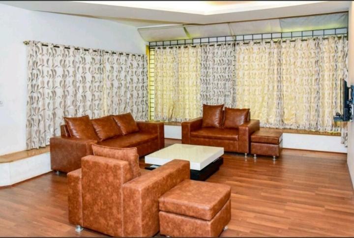 Surya Kiran Miramar Acomodação com café da manhã Pangim Exterior foto