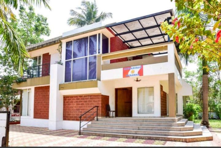 Surya Kiran Miramar Acomodação com café da manhã Pangim Exterior foto